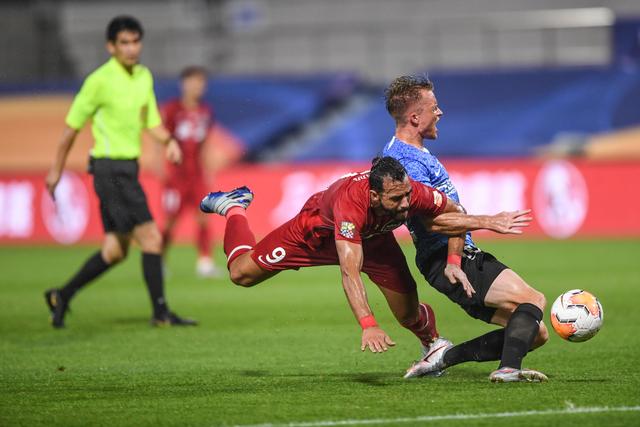 英超-拉什福德齐尔克泽双响 曼联4-0埃弗顿